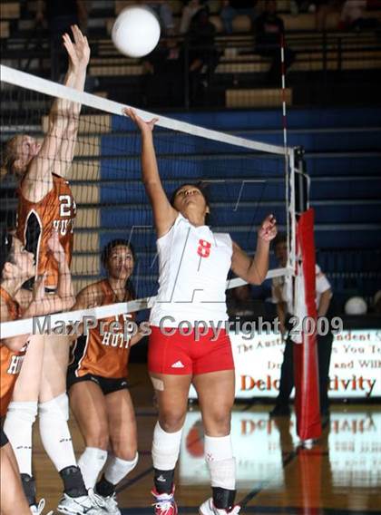 Thumbnail 3 in Hutto vs Travis (4A Region IV, Bi-District) photogallery.
