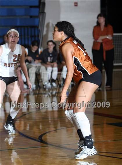 Thumbnail 2 in Hutto vs Travis (4A Region IV, Bi-District) photogallery.