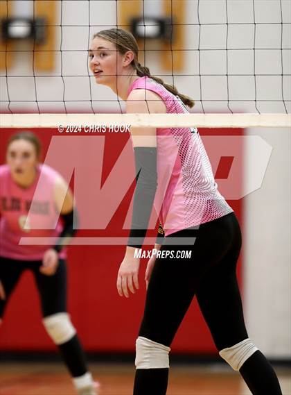 Thumbnail 3 in Blue Ridge vs San Tan Foothills (The Florence VB Invitational) photogallery.