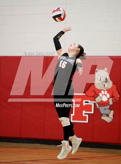 Thumbnail 3 in Blue Ridge vs San Tan Foothills (The Florence VB Invitational) photogallery.