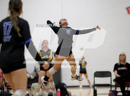 Thumbnail 3 in Blue Ridge vs San Tan Foothills (The Florence VB Invitational) photogallery.