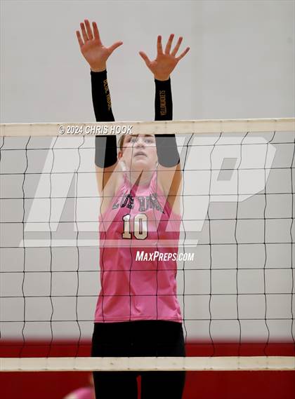 Thumbnail 3 in Blue Ridge vs San Tan Foothills (The Florence VB Invitational) photogallery.