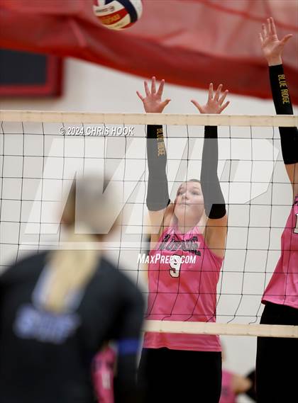 Thumbnail 3 in Blue Ridge vs San Tan Foothills (The Florence VB Invitational) photogallery.