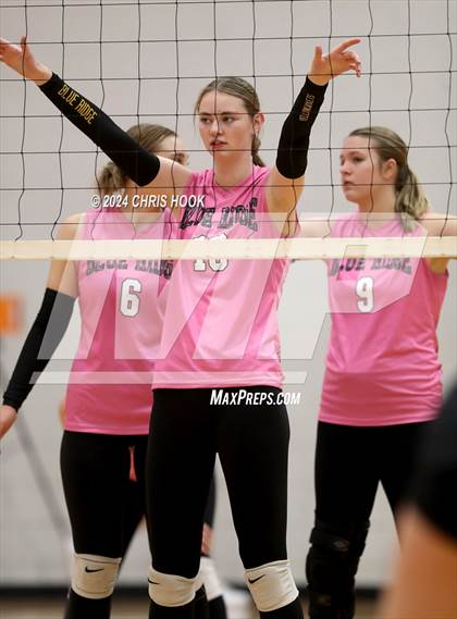 Thumbnail 1 in Blue Ridge vs San Tan Foothills (The Florence VB Invitational) photogallery.