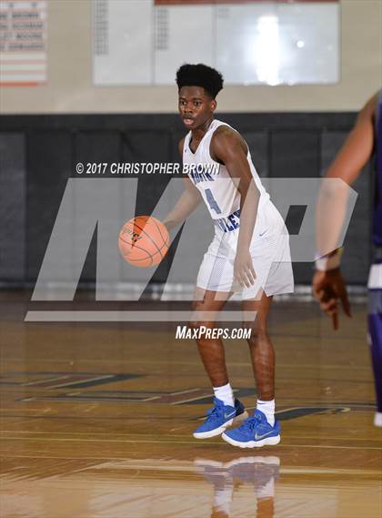 Thumbnail 2 in North Crowley vs Ridge Point (McDonald's Texas Invitational) photogallery.