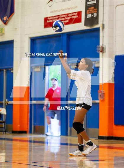 Thumbnail 3 in Moorpark @ Westlake photogallery.