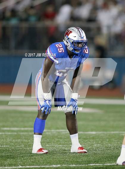 Thumbnail 3 in Lake Travis @ Westlake photogallery.