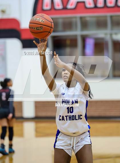 Thumbnail 2 in Lake Belton vs Nolan Catholic (AutoWorld Chevrolet GMC Year-End Classic) photogallery.