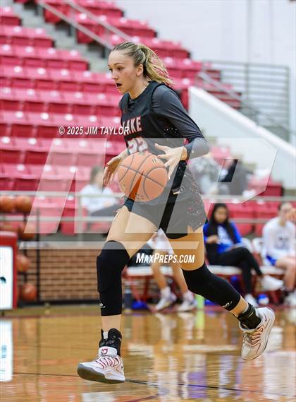 Thumbnail 2 in Lake Belton vs Nolan Catholic (AutoWorld Chevrolet GMC Year-End Classic) photogallery.