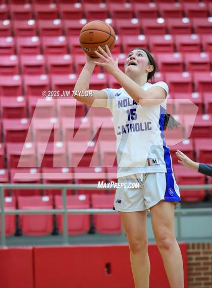 Thumbnail 2 in Lake Belton vs Nolan Catholic (AutoWorld Chevrolet GMC Year-End Classic) photogallery.
