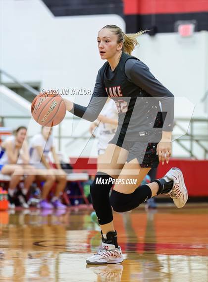 Thumbnail 3 in Lake Belton vs Nolan Catholic (AutoWorld Chevrolet GMC Year-End Classic) photogallery.