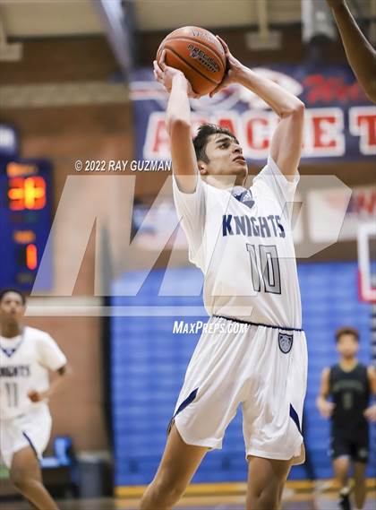 Thumbnail 3 in Bullard vs. Hoover photogallery.