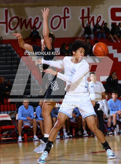 Thumbnail 1 in Bishop Montgomery vs. Saugus (Ryse Williams/Pac Shores Tournament) photogallery.