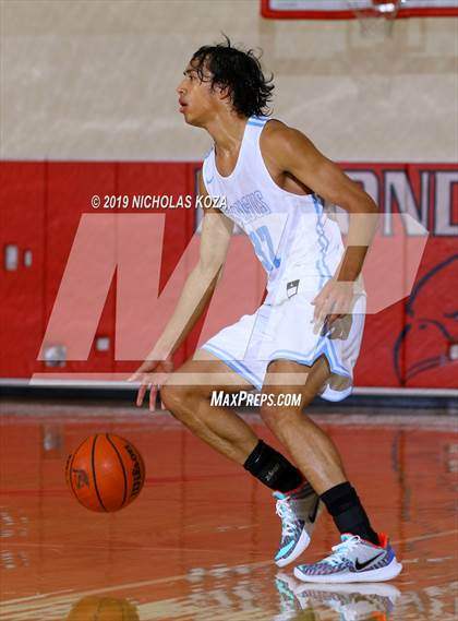 Thumbnail 3 in Bishop Montgomery vs. Saugus (Ryse Williams/Pac Shores Tournament) photogallery.