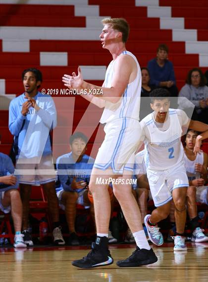 Thumbnail 2 in Bishop Montgomery vs. Saugus (Ryse Williams/Pac Shores Tournament) photogallery.