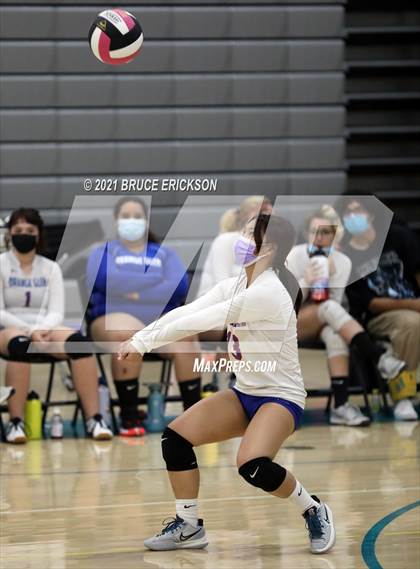 Thumbnail 3 in Orange Glen @ Del Lago Academy photogallery.