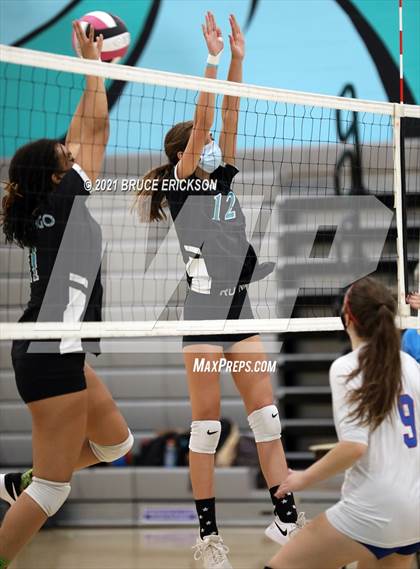 Thumbnail 1 in Orange Glen @ Del Lago Academy photogallery.