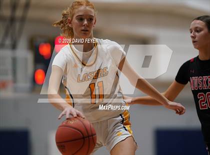 Thumbnail 1 in JV: Muskego @ Kettle Moraine photogallery.
