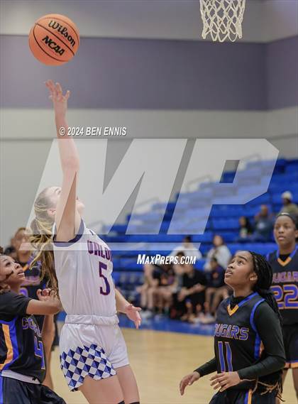 Thumbnail 3 in Creekside Christian Academy vs. Valor Christian (GAPPS 1-AA Semifinals) photogallery.