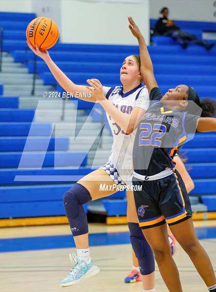 Thumbnail 2 in Creekside Christian Academy vs. Valor Christian (GAPPS 1-AA Semifinals) photogallery.