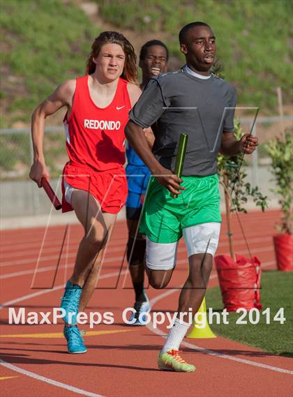 Thumbnail 2 in Redondo Nike Invitational (Boys 4x800M Relay) photogallery.