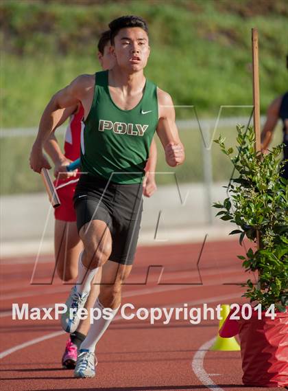 Thumbnail 3 in Redondo Nike Invitational (Boys 4x800M Relay) photogallery.
