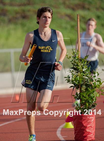 Thumbnail 3 in Redondo Nike Invitational (Boys 4x800M Relay) photogallery.