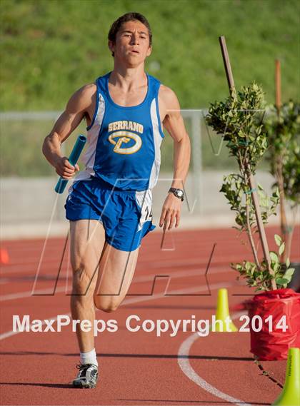 Thumbnail 3 in Redondo Nike Invitational (Boys 4x800M Relay) photogallery.