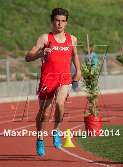Thumbnail 2 in Redondo Nike Invitational (Boys 4x800M Relay) photogallery.