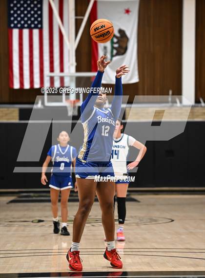 Thumbnail 1 in Benicia @ Branson photogallery.