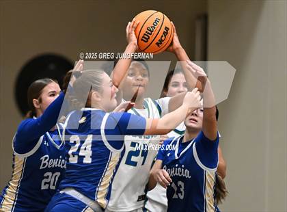 Thumbnail 1 in Benicia @ Branson photogallery.