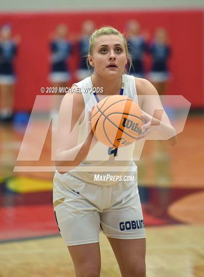 Thumbnail 3 in Harrison vs. Pulaski Academy (AAA 4A Regional Playoff) photogallery.