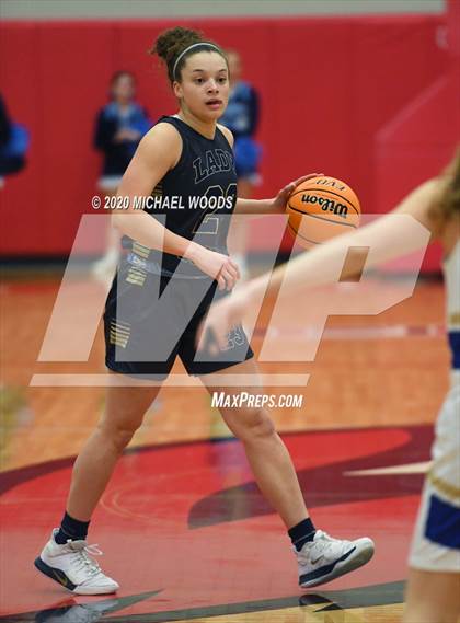Thumbnail 3 in Harrison vs. Pulaski Academy (AAA 4A Regional Playoff) photogallery.
