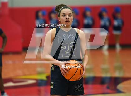 Thumbnail 2 in Harrison vs. Pulaski Academy (AAA 4A Regional Playoff) photogallery.