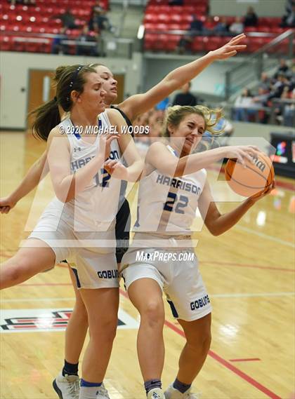 Thumbnail 3 in Harrison vs. Pulaski Academy (AAA 4A Regional Playoff) photogallery.