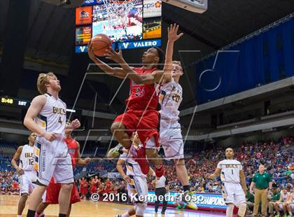 Thumbnail 1 in East Chambers vs. Brownfield (UIL 3A Final) photogallery.
