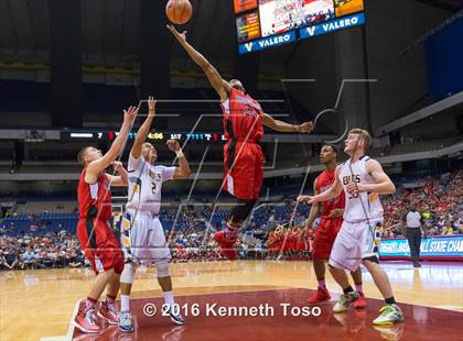 Thumbnail 3 in East Chambers vs. Brownfield (UIL 3A Final) photogallery.