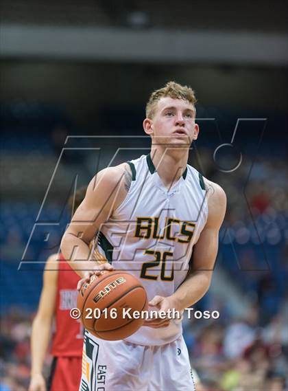 Thumbnail 3 in East Chambers vs. Brownfield (UIL 3A Final) photogallery.