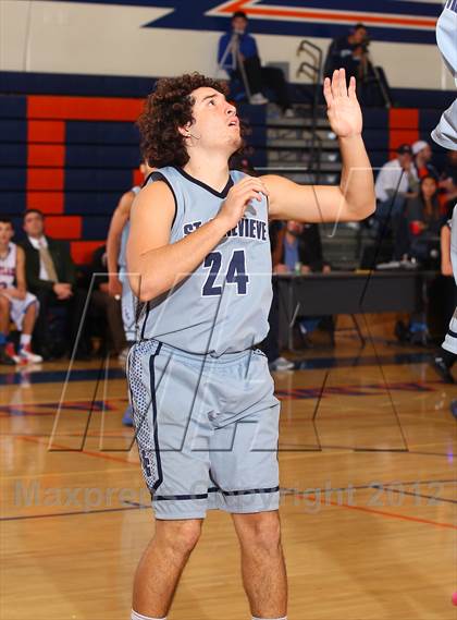 Thumbnail 3 in St. Genevieve vs. Westlake (Chaminade Christmas Classic) photogallery.