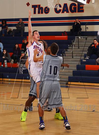 Thumbnail 1 in St. Genevieve vs. Westlake (Chaminade Christmas Classic) photogallery.