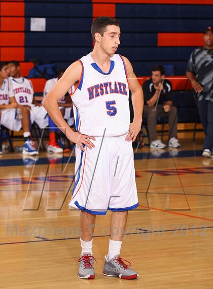 Thumbnail 2 in St. Genevieve vs. Westlake (Chaminade Christmas Classic) photogallery.