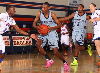 Thumbnail 2 in St. Genevieve vs. Westlake (Chaminade Christmas Classic) photogallery.