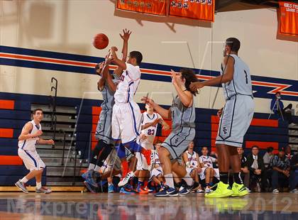 Thumbnail 1 in St. Genevieve vs. Westlake (Chaminade Christmas Classic) photogallery.