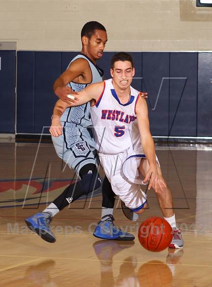 Thumbnail 2 in St. Genevieve vs. Westlake (Chaminade Christmas Classic) photogallery.