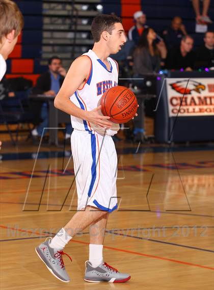 Thumbnail 3 in St. Genevieve vs. Westlake (Chaminade Christmas Classic) photogallery.