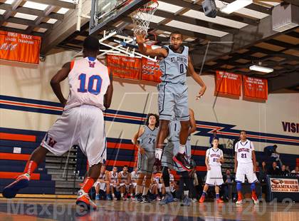 Thumbnail 2 in St. Genevieve vs. Westlake (Chaminade Christmas Classic) photogallery.