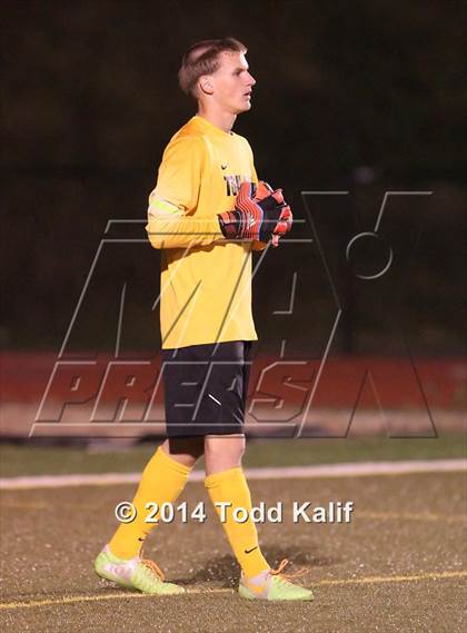 Thumbnail 1 in Bacon Academy vs Tolland (CIAC Class M Semifinal) photogallery.