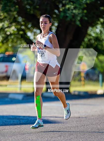 Thumbnail 3 in Tall City Invitational photogallery.