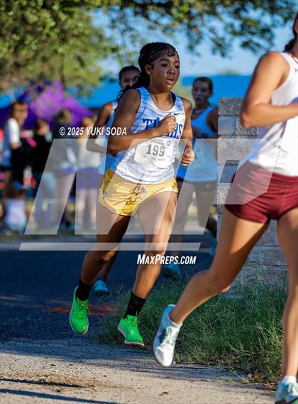 Thumbnail 2 in Tall City Invitational photogallery.