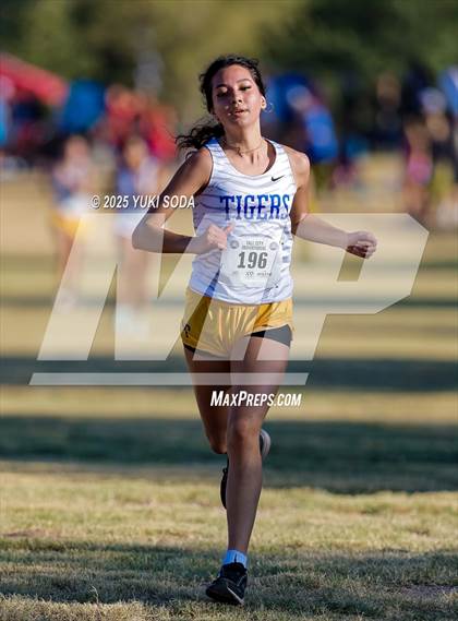 Thumbnail 2 in Tall City Invitational photogallery.